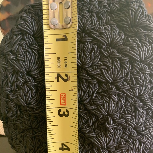 Beautiful vintage purse gently used. - Picture 5 of 5